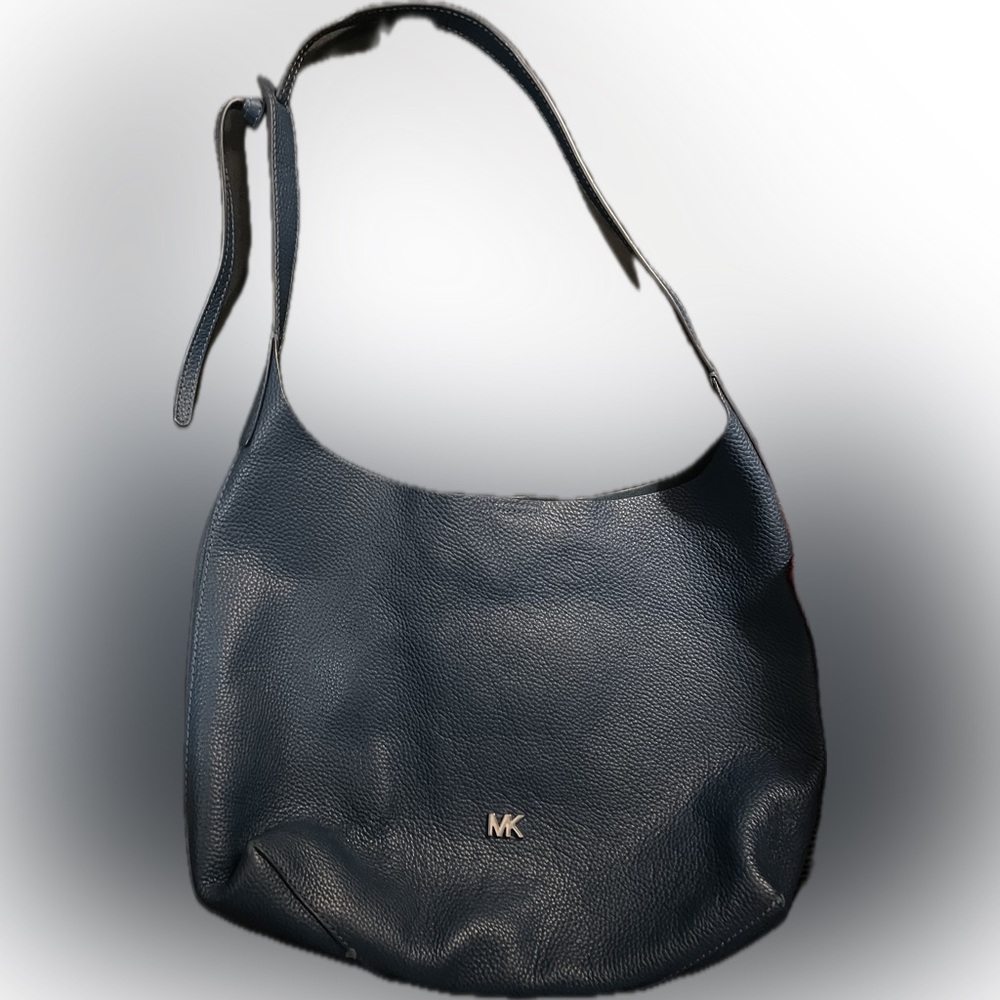 Michael Kors Navy Rehab
